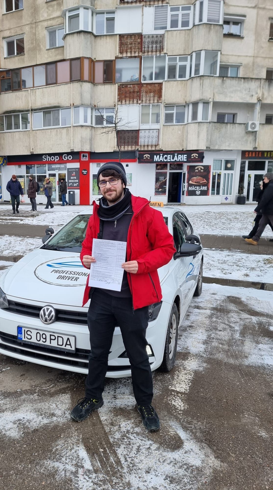 pozaRecenzieMocanuVlad